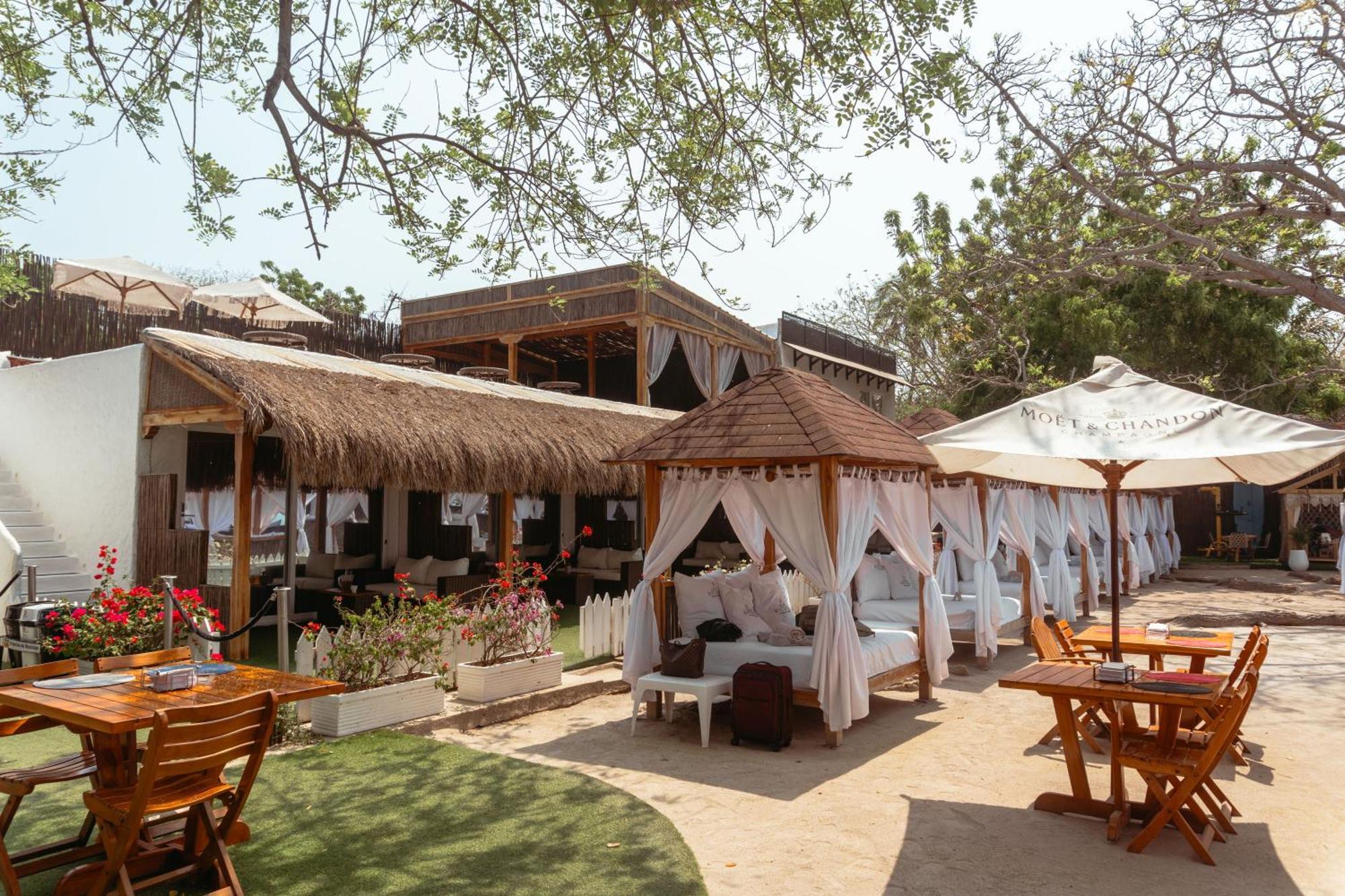 Bora Bora Beach Club & Hotel Isla Grande  Exterior foto