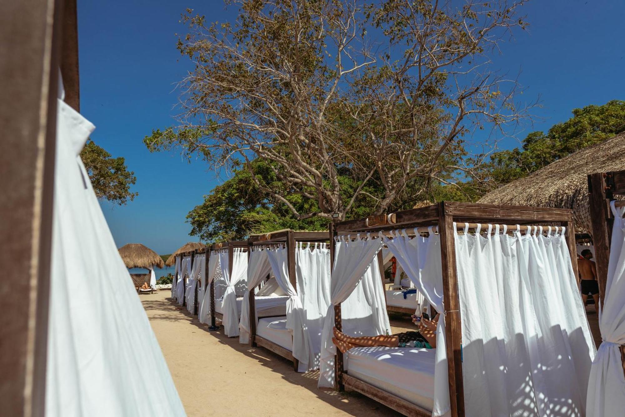 Bora Bora Beach Club & Hotel Isla Grande  Exterior foto