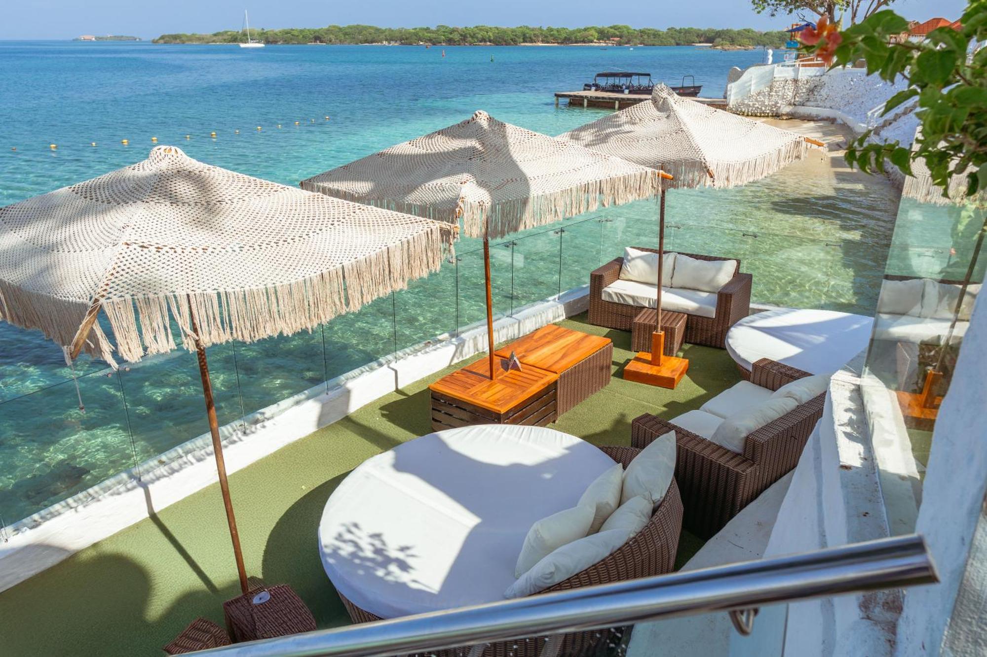 Bora Bora Beach Club & Hotel Isla Grande  Exterior foto